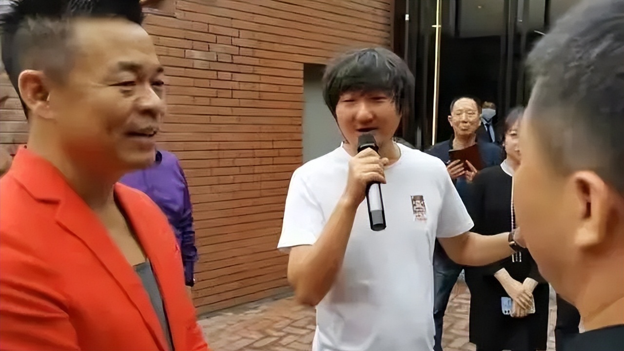 王大治打球视频,王大治胡子