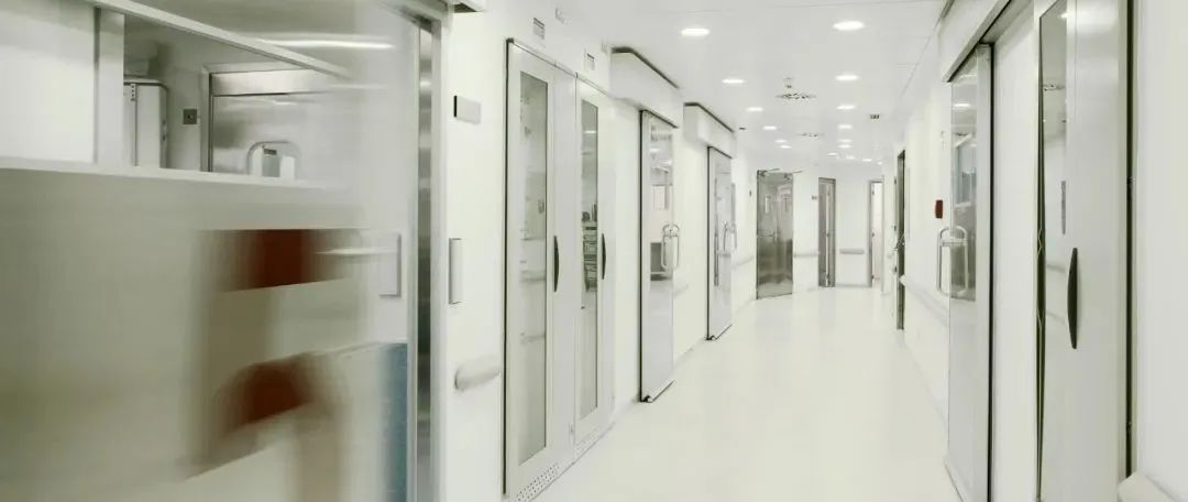 尤迈会诊｜看了半个月都没好转，刚出生的宝宝就确诊为肺炎？