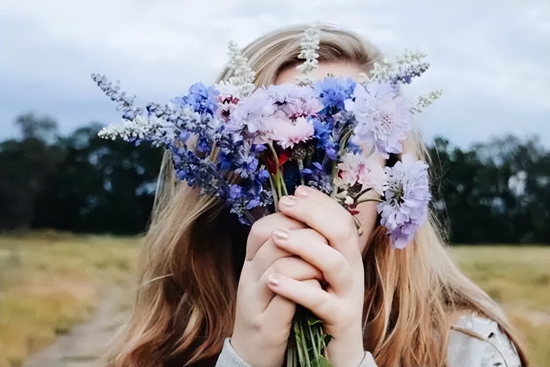 女人最好的状态是读书赚钱变美,一个女人最好的活法读书和赚钱