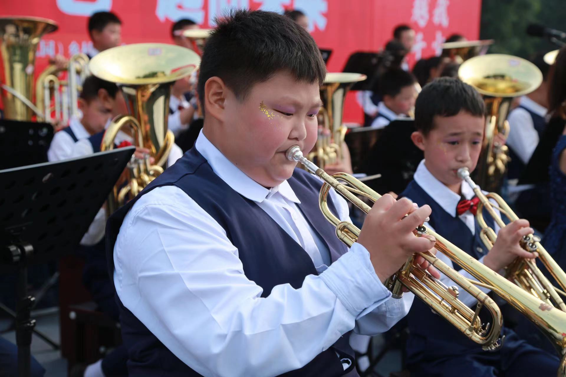 爱成都迎大运主题绘画作品第一名,爱成都迎大运争做励志好少年