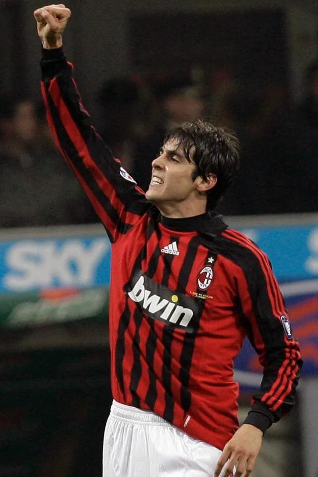 世界足坛十大帅哥照片图文,足坛帅哥2024世界杯