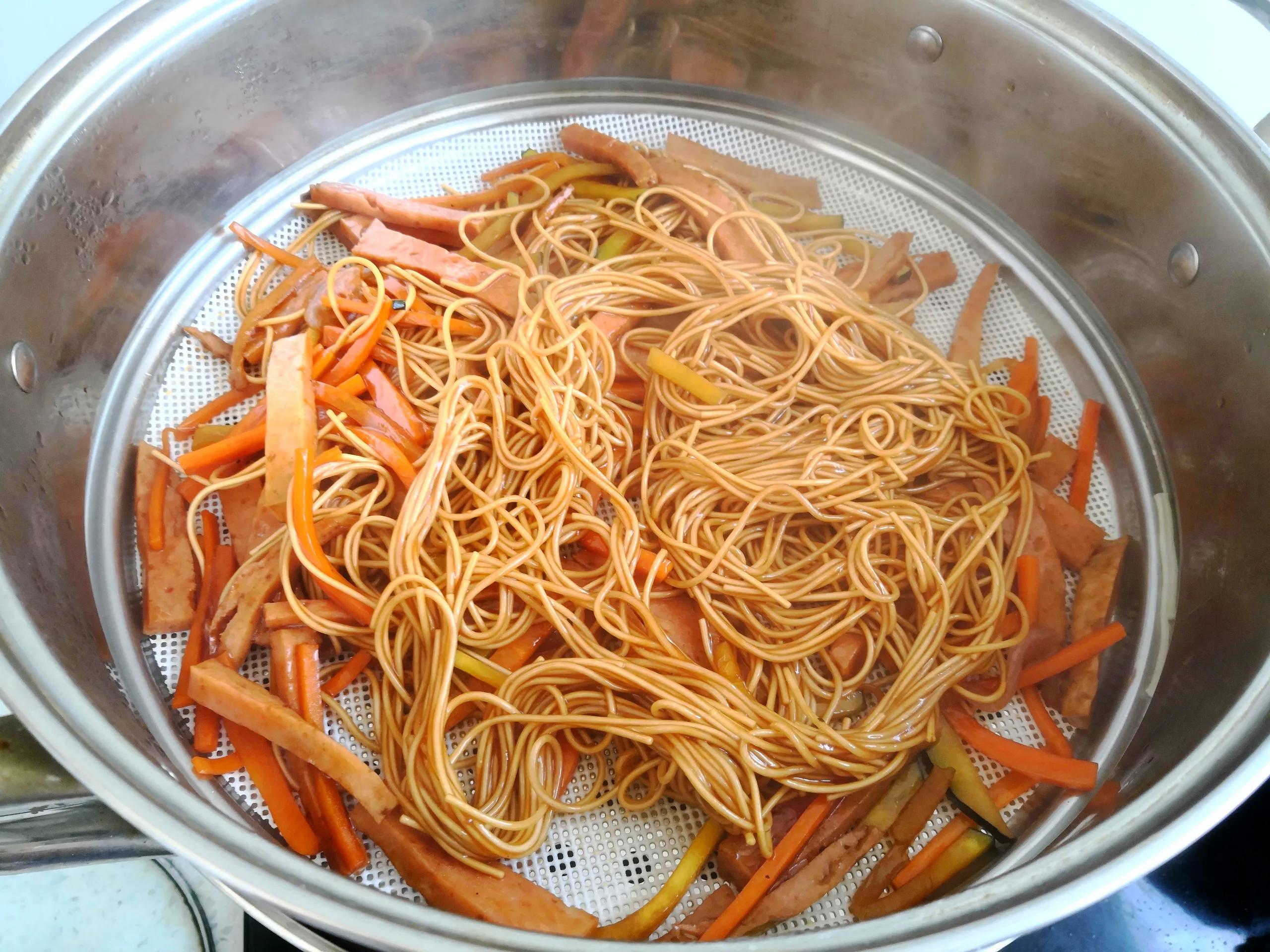 挂面蒸成卤面怎么不硬,干挂面蒸面条怎么蒸出来松散