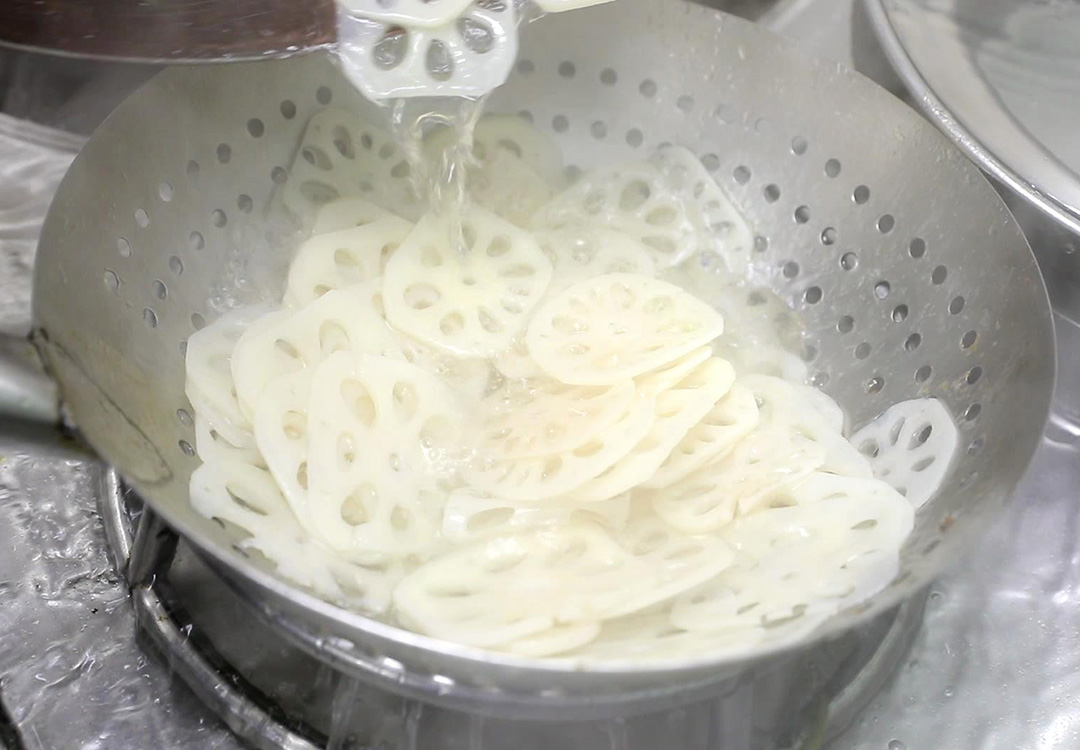 齿痕舌白口苦吃什么食疗,嘴巴有甜味吃得多容易饿