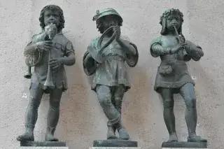 慕尼黑青岛啤酒节,拜仁慕尼黑主场安联球场