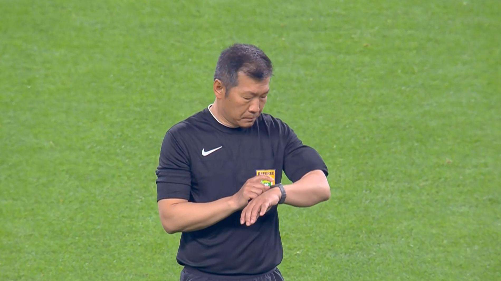 中超最新的手球争议判罚,两场中超两个越位争议