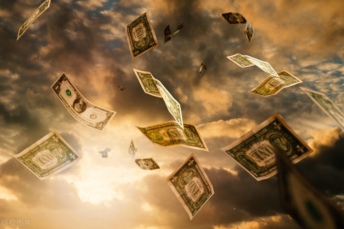 足坛第一c罗,c罗成足坛收入最高球员