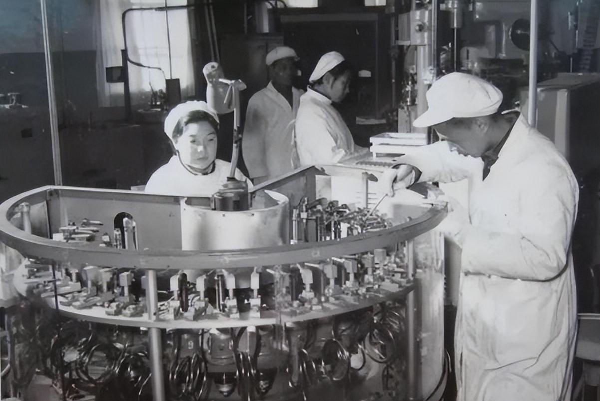 王东升：中国显示屏30年发展之路，谁不曾孤身走暗巷？