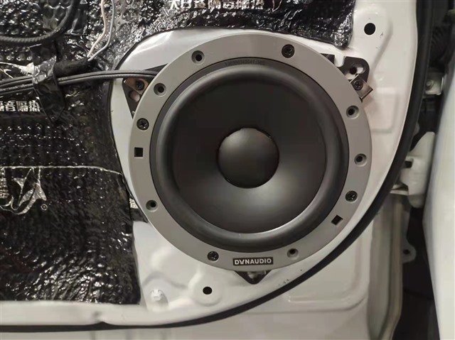 广汽丰田威兰达音响改装入门级,丰田威兰达音响改装效果