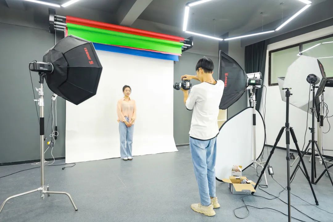 中南林业科技大学涉外学院公办吗,涉外学院中南林业科技大学招生办