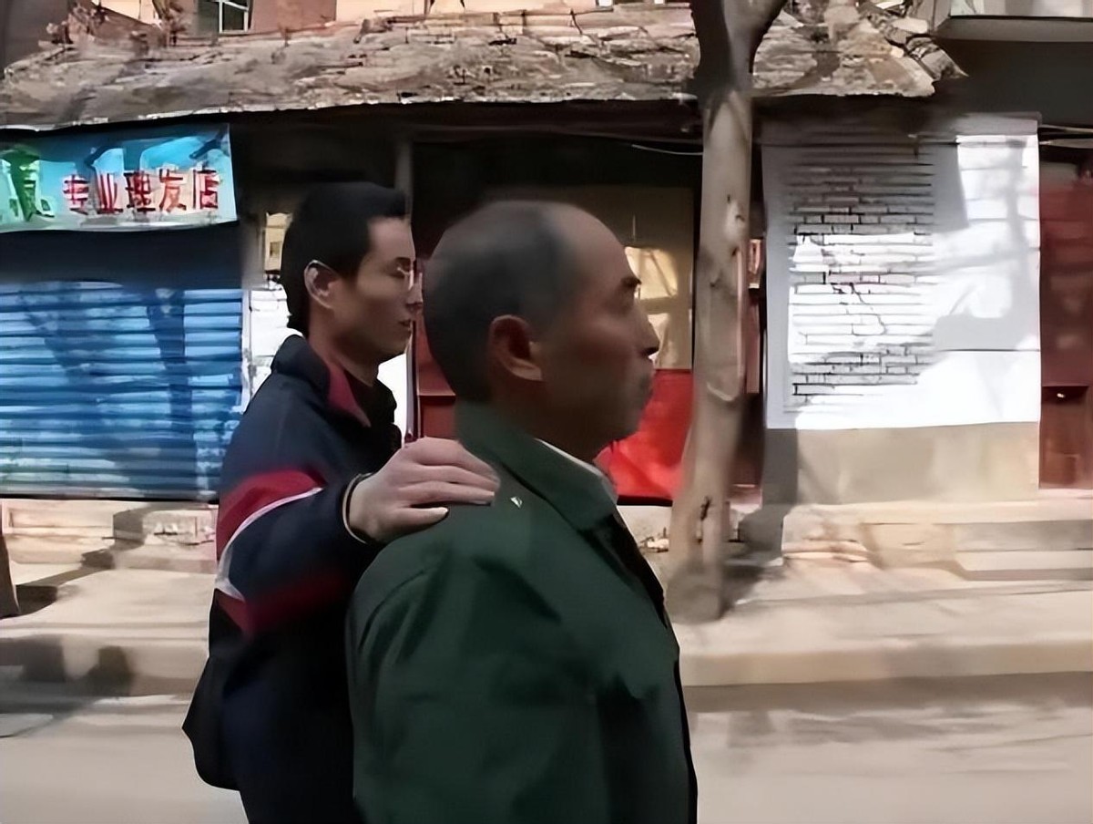 读书是穷孩子改变命运的最好出路,读书是普通人最好的出路