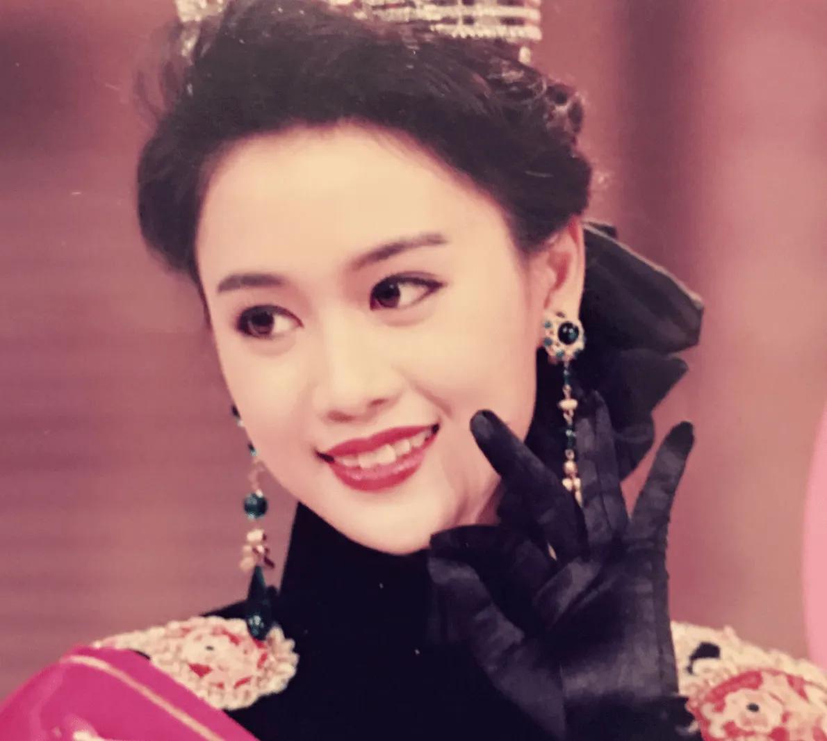 长相妩媚却情史干净的五位女星,不算特别惊艳却能红的五位女星