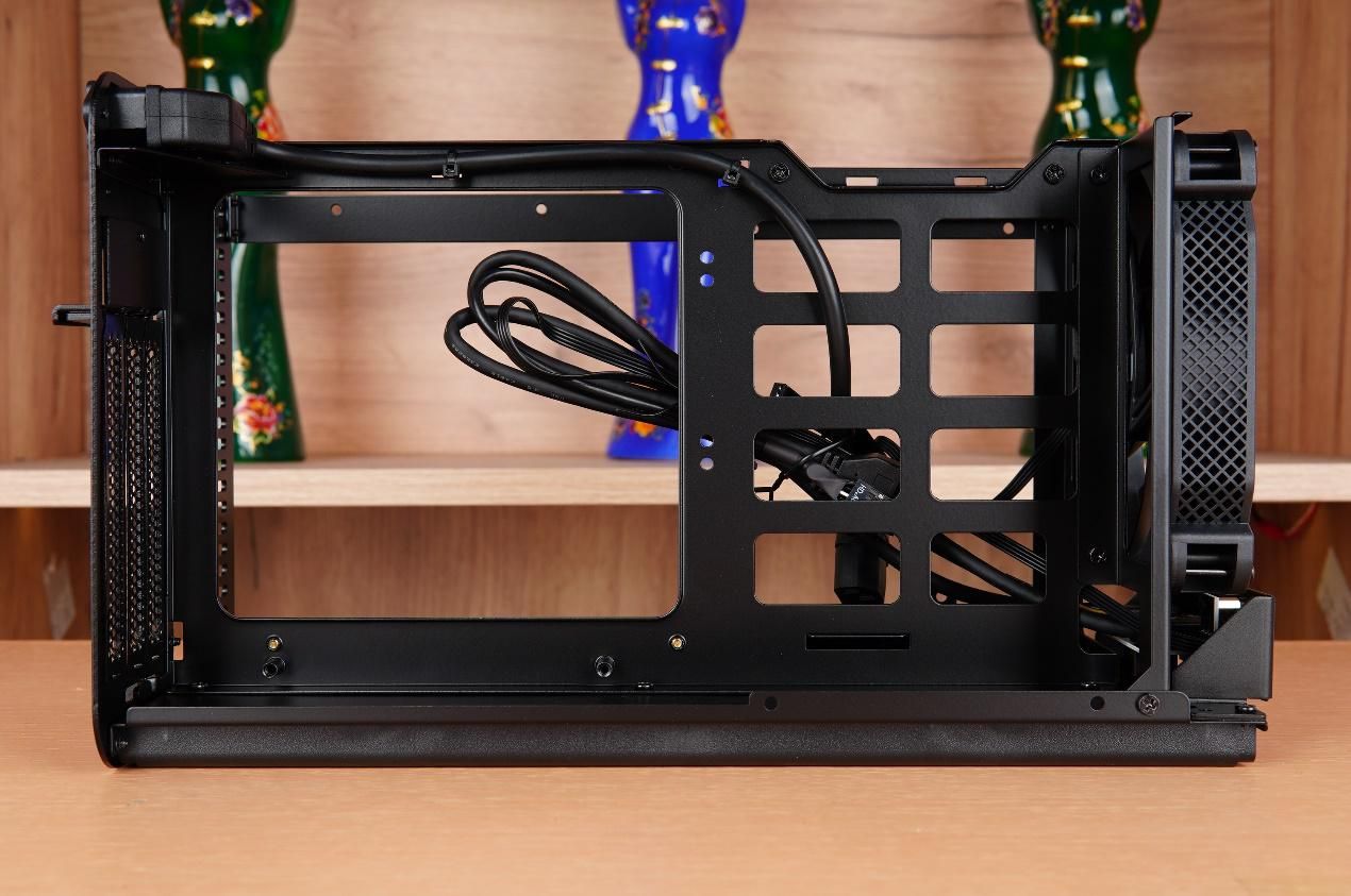 乔思伯v11主机配置推荐,乔思伯v11和v8机箱