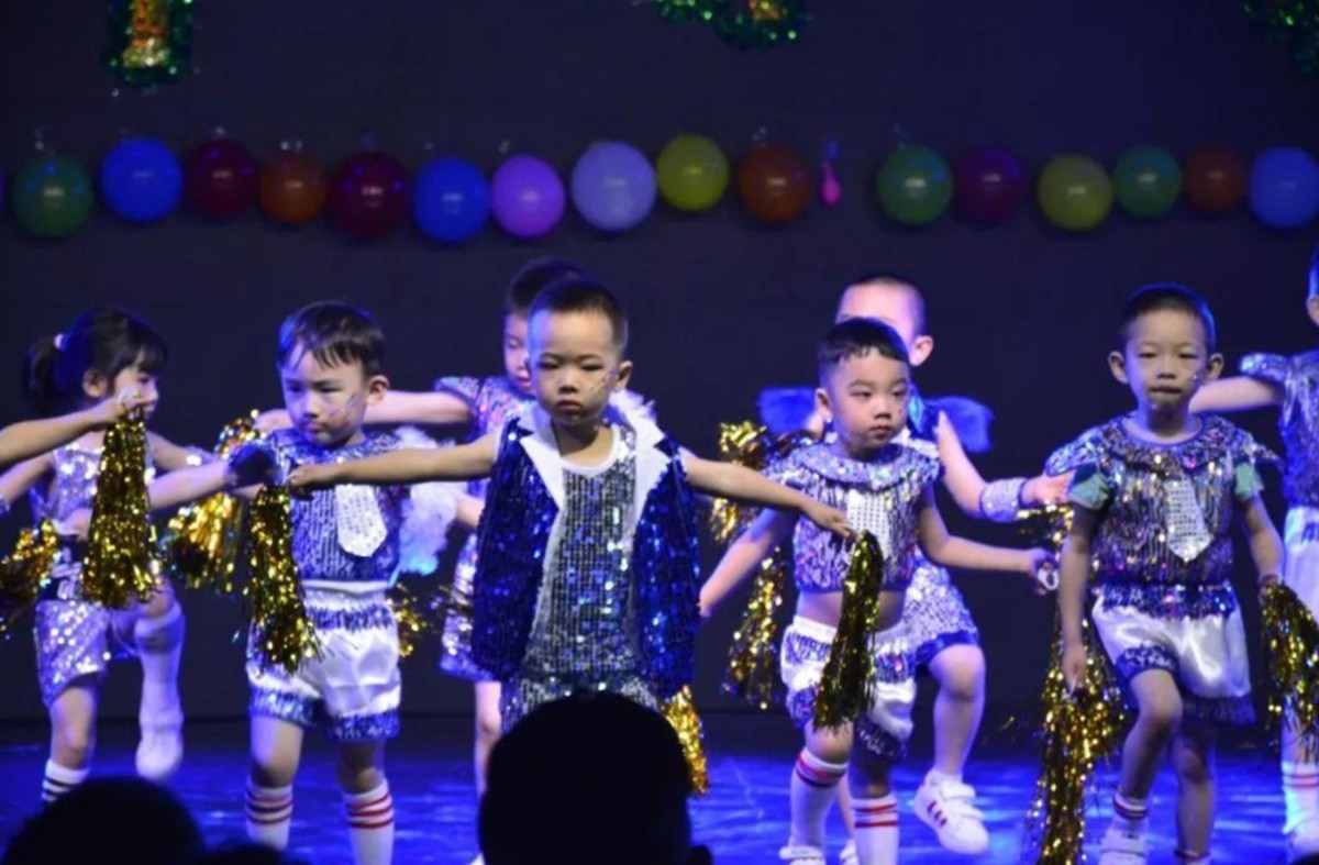 “变味”的儿童节:孩子累、老师烦、家长苦,幼儿园却在开心赚钱