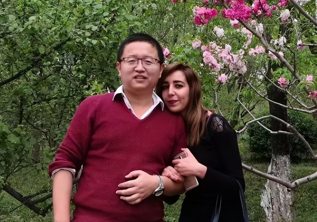 山东小伙迎娶非洲姑娘，现身价千万，岳父表示自己抱了“金龟婿”