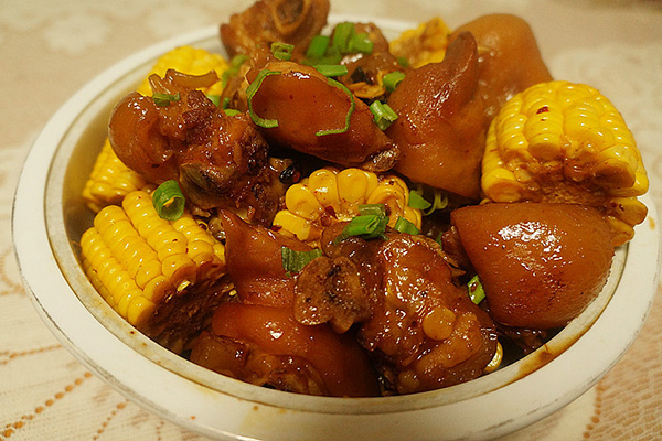 关节疼痛补氨糖有必要买骨胶原吗,关节痛用氨糖还是骨胶原