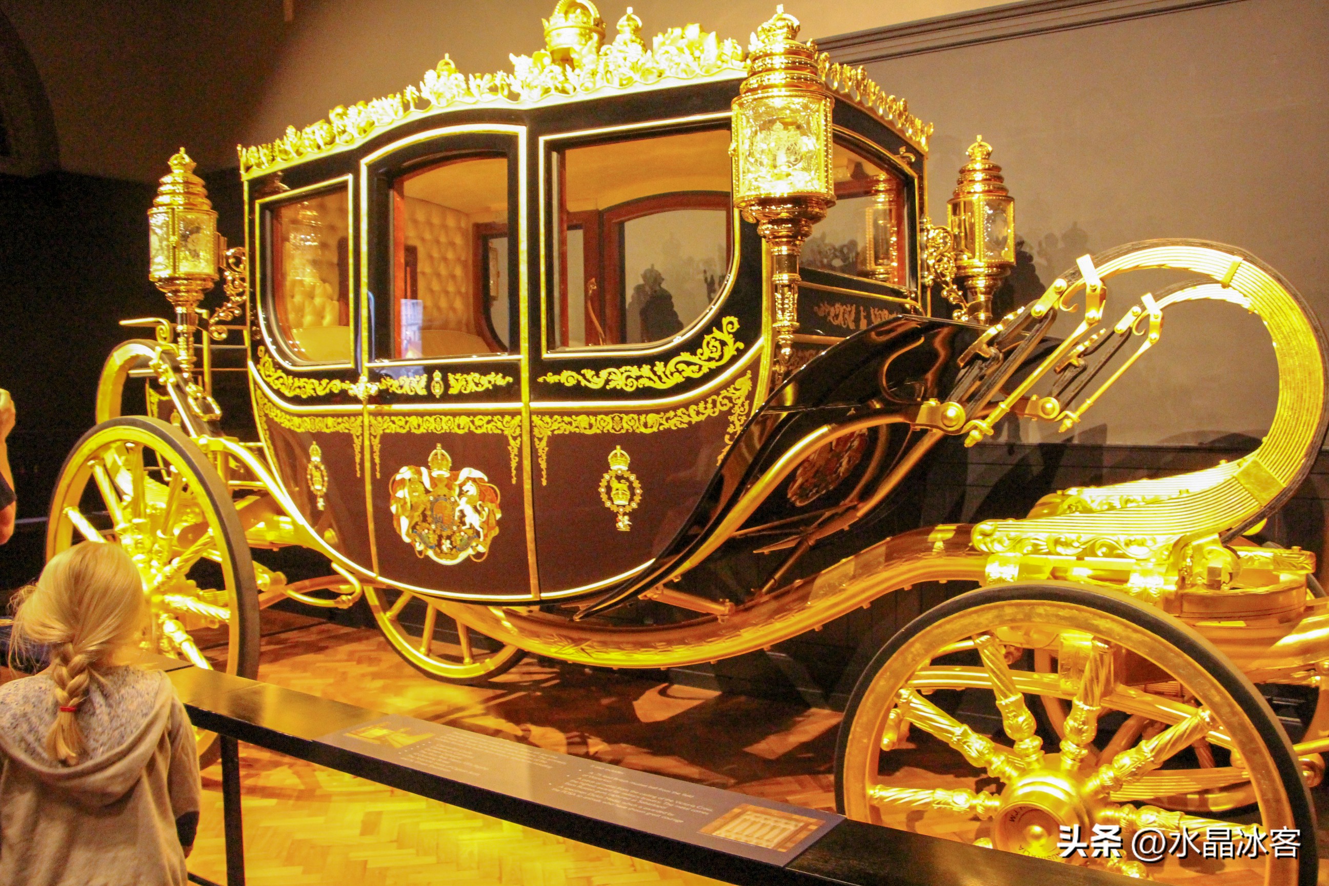 英国伦敦塔桥,英国行购物