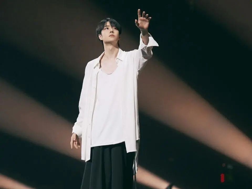 今年央视和湖南跨年哪个好,湖南卫视跨年晚会央视一套