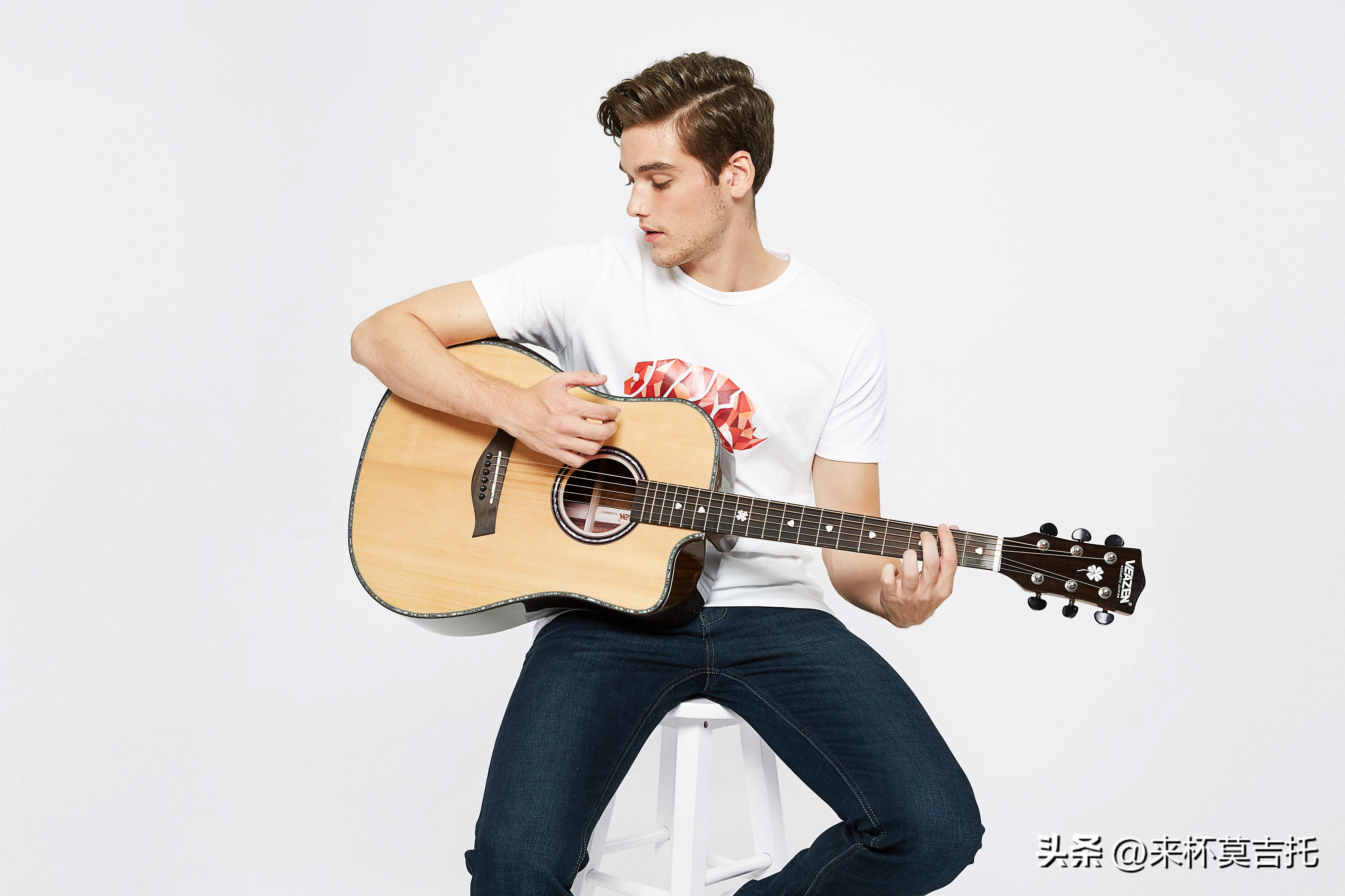 1000-2000元价位｜高性价比新手入门吉他选购指南，防雷不踩坑