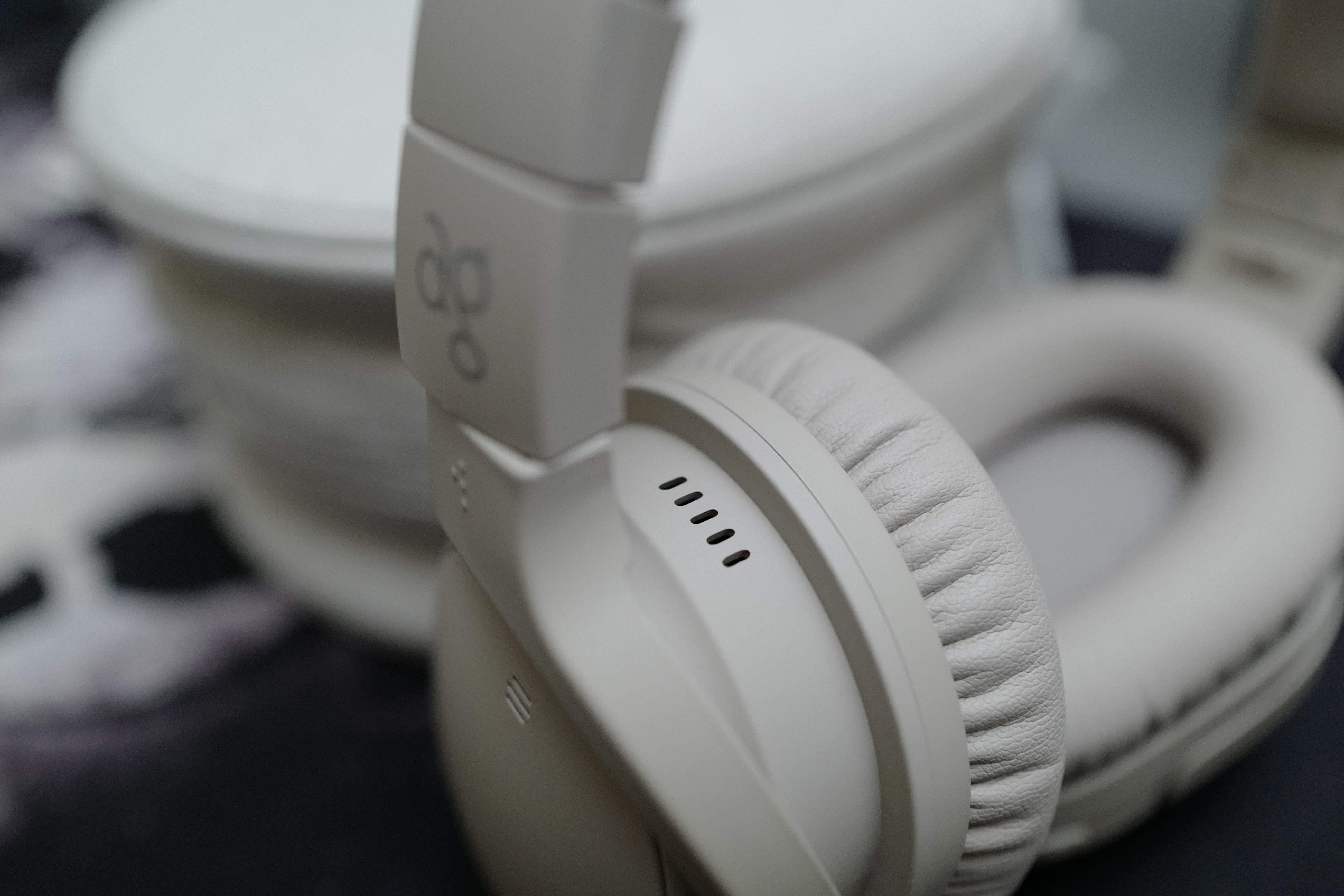 森海塞尔和索尼降噪耳机,森海塞尔和索尼降噪耳机哪个好