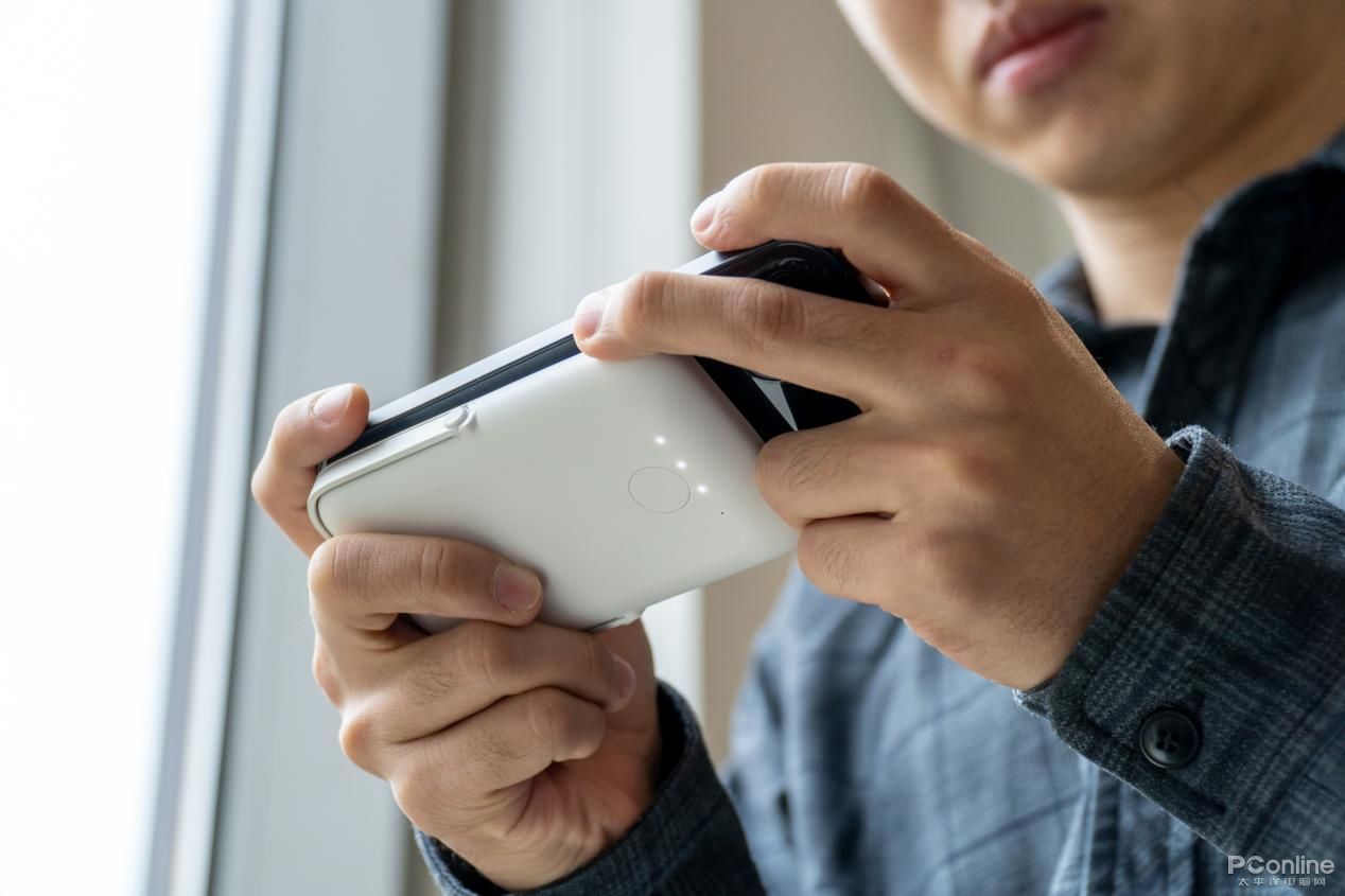 南卡磁吸充电宝和麦多多哪个好,网易无线充电宝vs麦多多