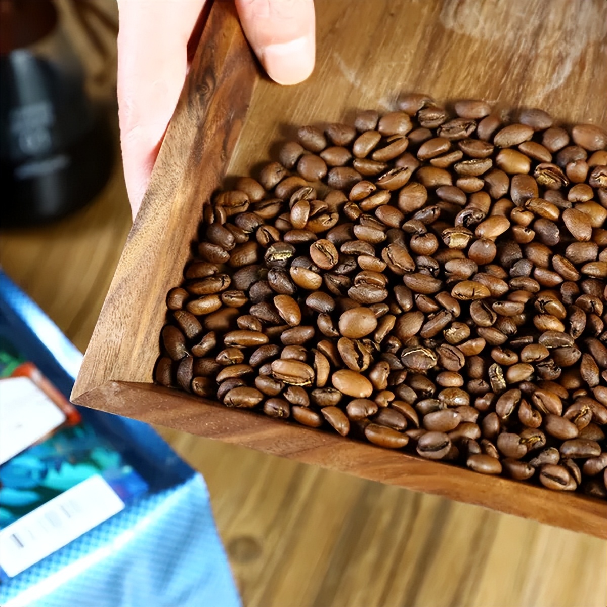 耶加雪啡咖啡豆咖啡因含量高么,耶加雪啡是最顶级的咖啡豆吗