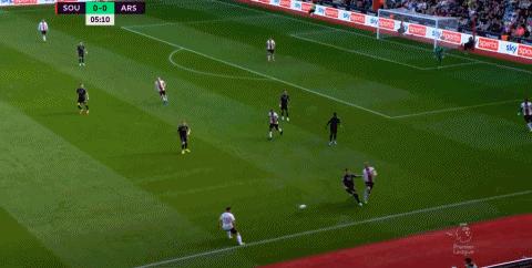 富安健洋远射破门,亚洲第一后卫富安健洋状态