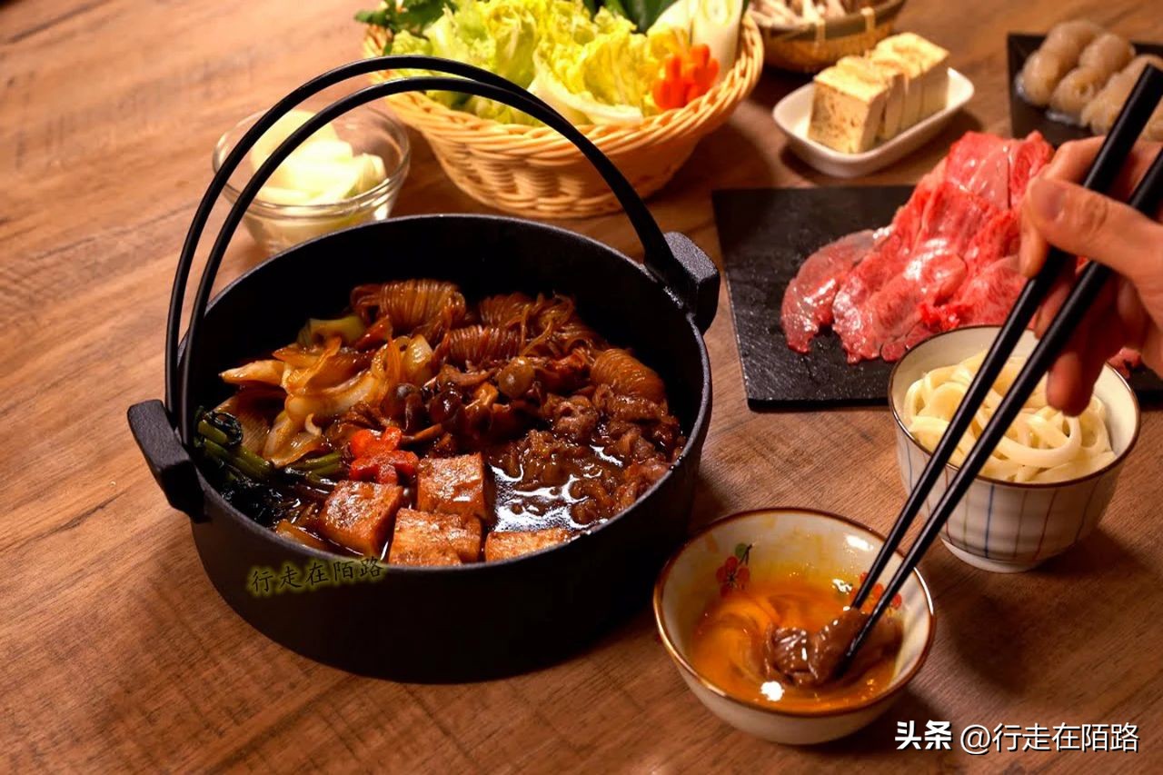 琉球竹富岛：红瓦屋顶石狮镇宅，小葱豆腐长命百岁