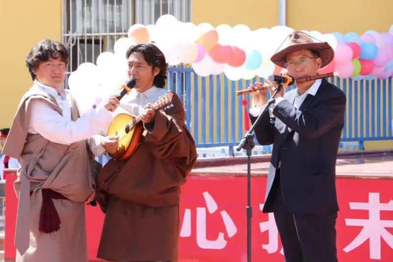 甘南校长的魅力