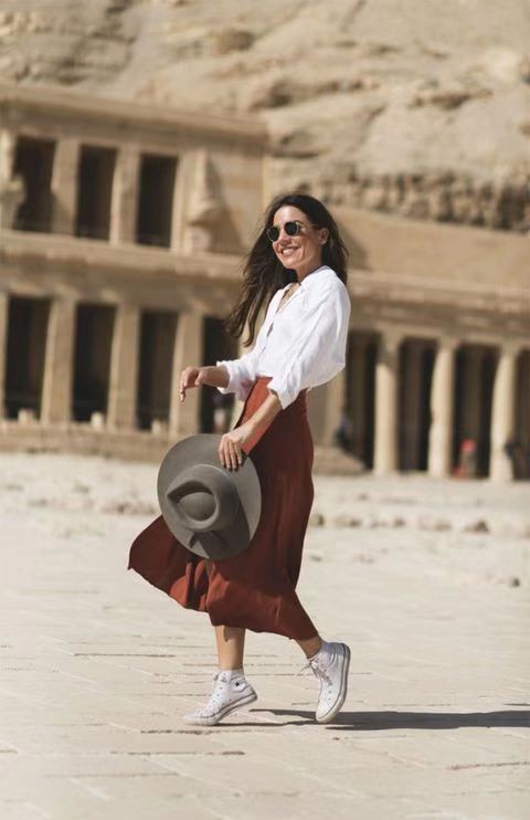 裙子小白鞋夏季,小白鞋帆布鞋怎么搭配裙子