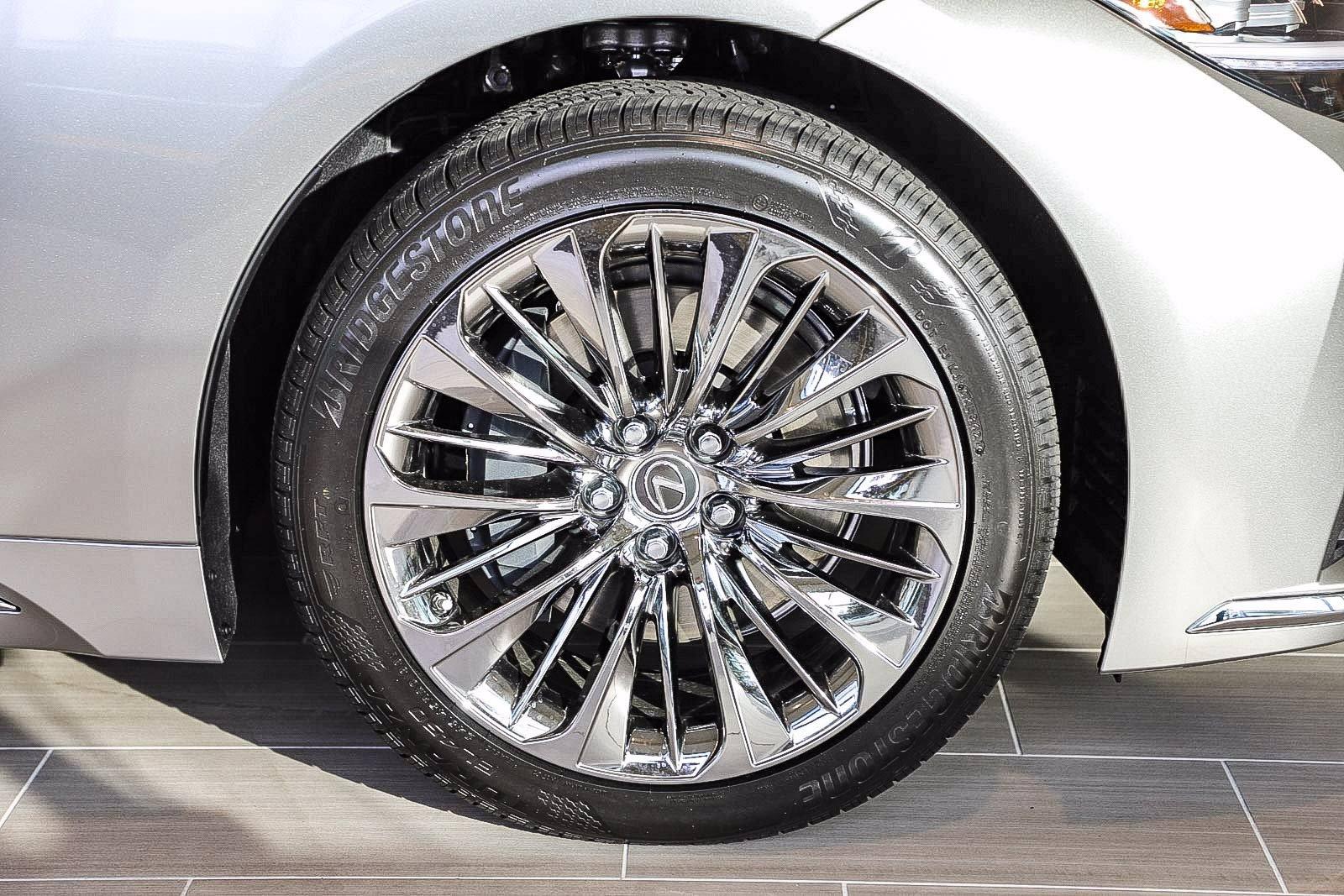 新款雷克萨斯ls500行政版顶配,最新款雷克萨斯ls500h震撼来袭