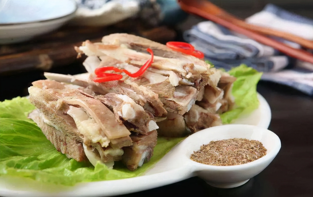 癌症患者能吃羊肉吗羊肉炖汤,羊肉到底是养生还是养癌