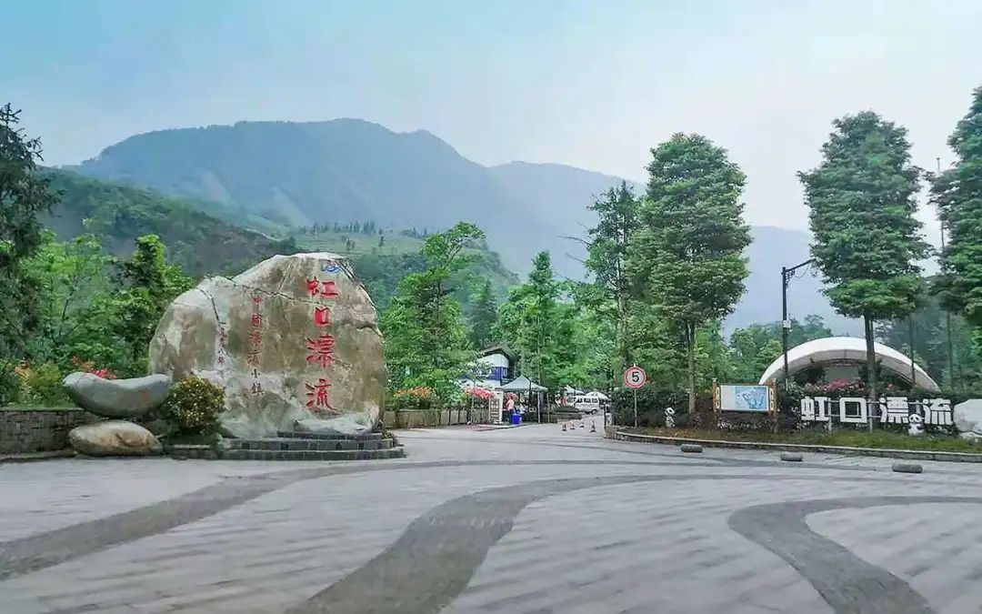 端午小长假怎么玩？水灵妹为你奉上超细致的都江堰深度游、休闲游、畅快游旅行攻略，绝对实用！