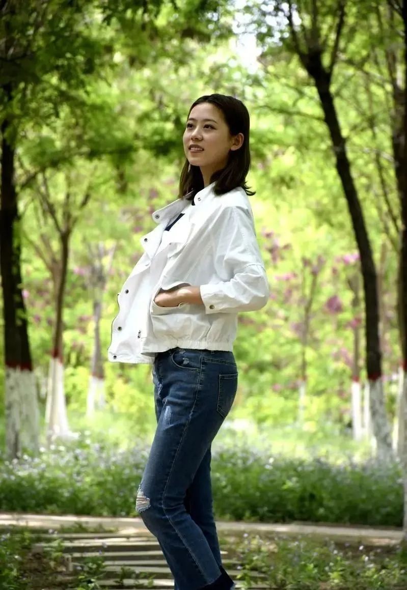 8个拍照技巧人像摄影摆姿不再愁,拍照姿势大全外景摄影技巧