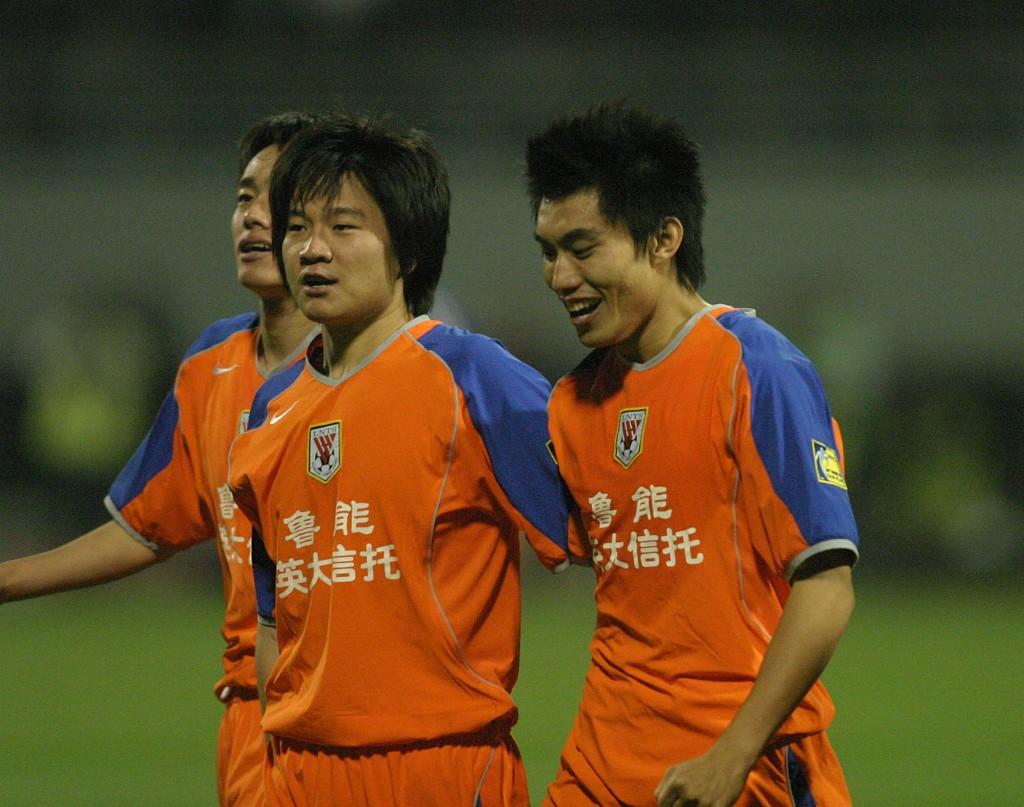 恒大队长郑智退役了吗,中国男足队长郑智是几月宣布退役