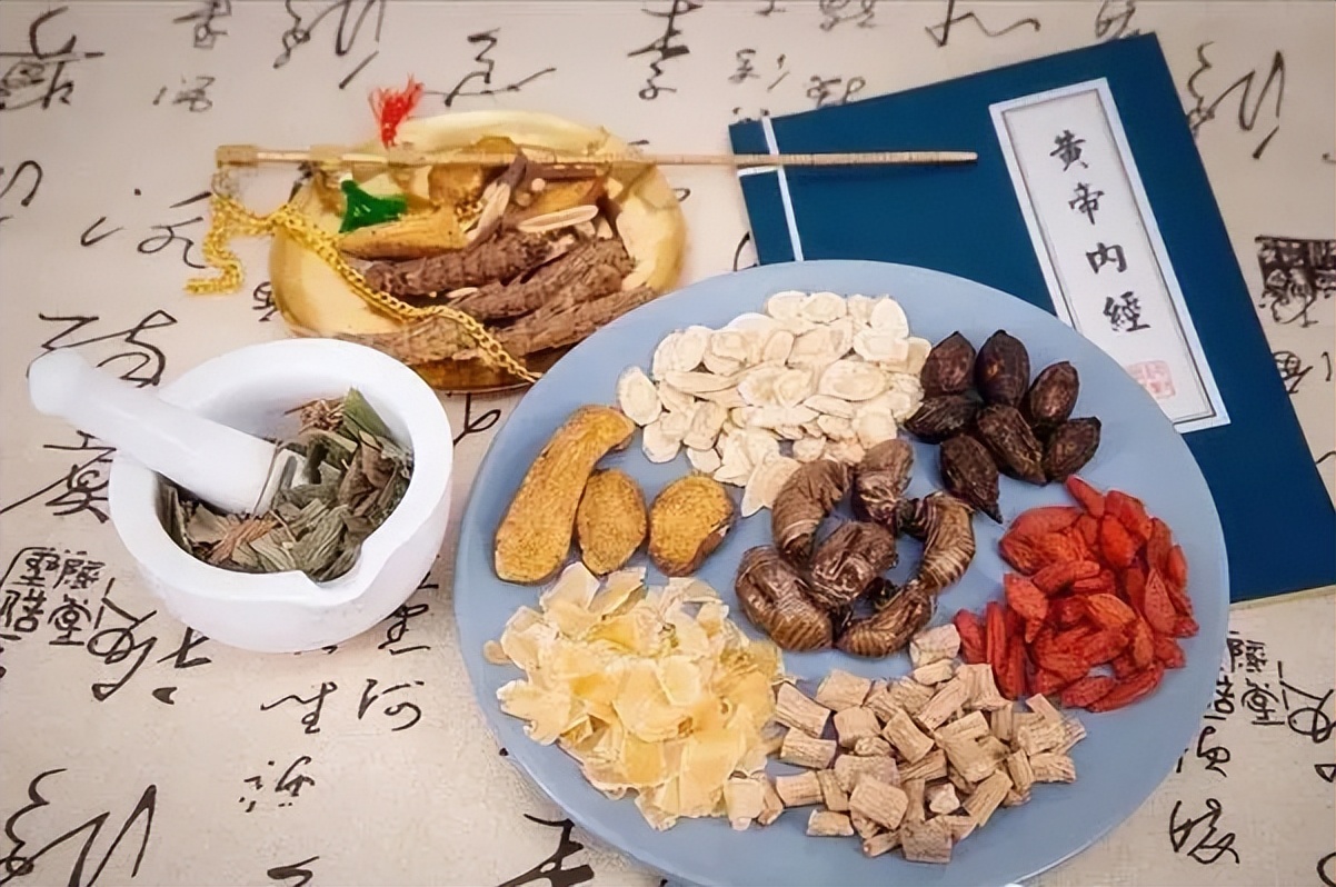 「中医失眠治愈案例十」更年期女性失眠中医治疗方法