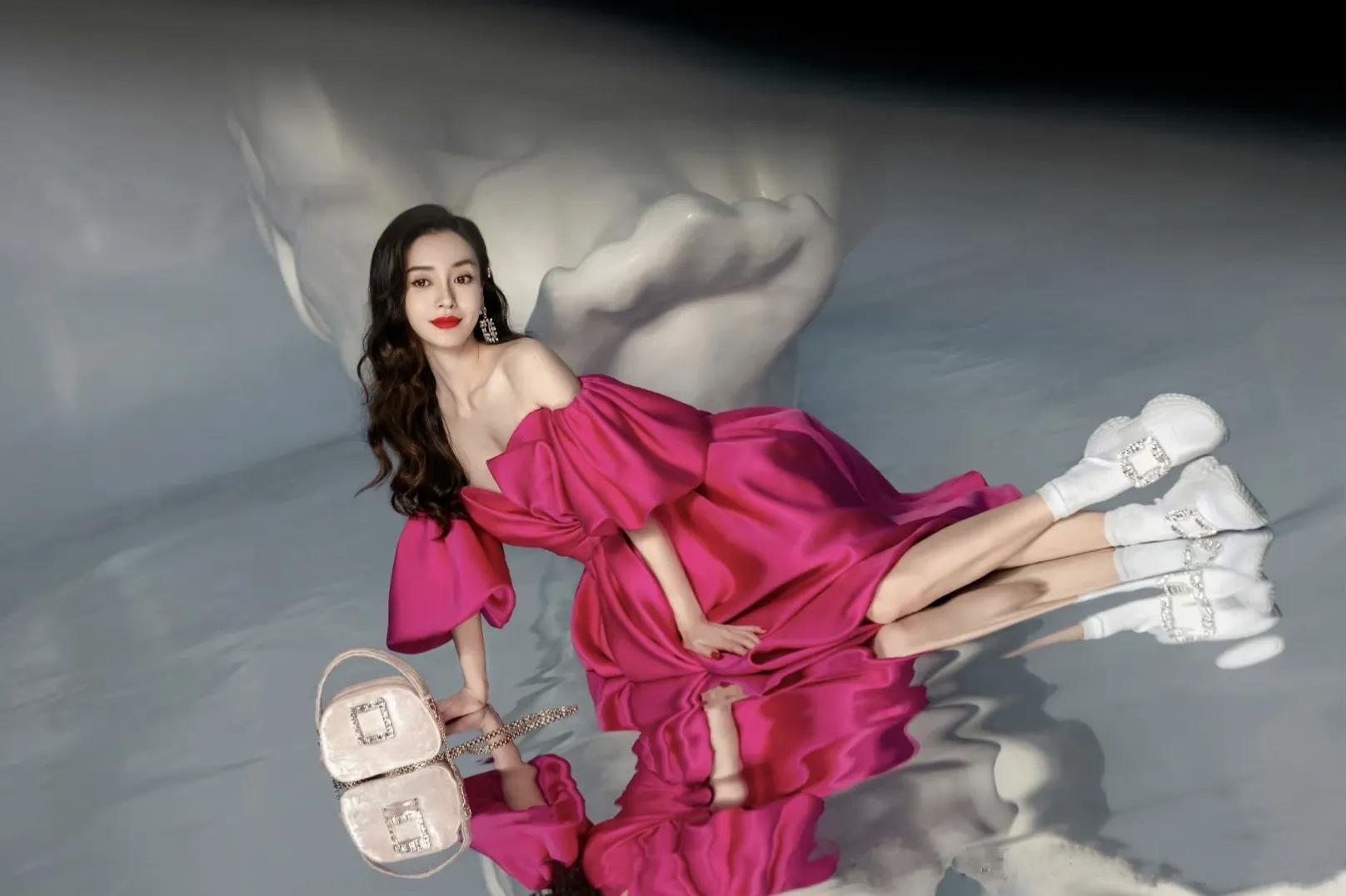 rogervivierangelababy活动,angelababy任嘉伦代言rogervivier