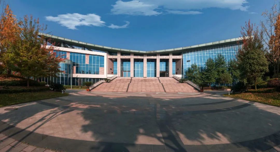 隶属国家电网的国家示范高职院校，百年底蕴，实力强劲，牛人辈出