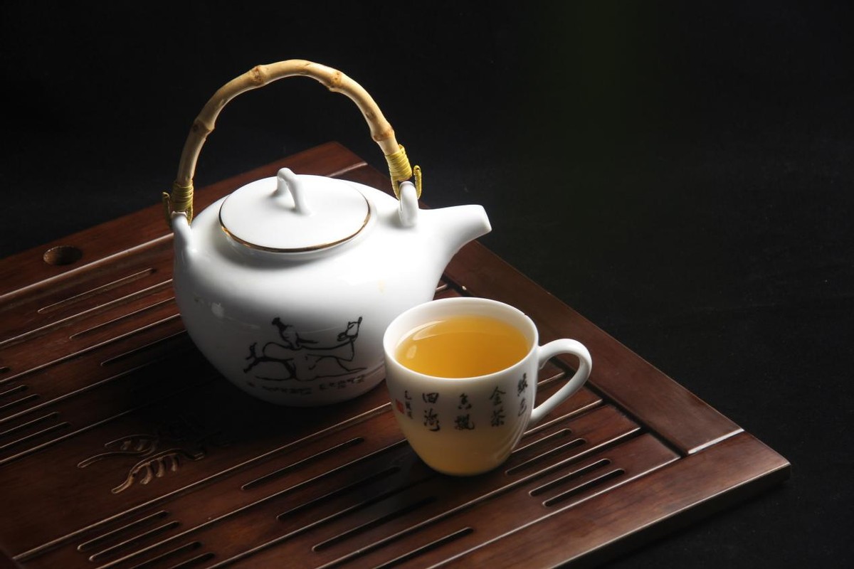 春天喝哪种茶对身体好,春季适合喝什么茶需要注意什么