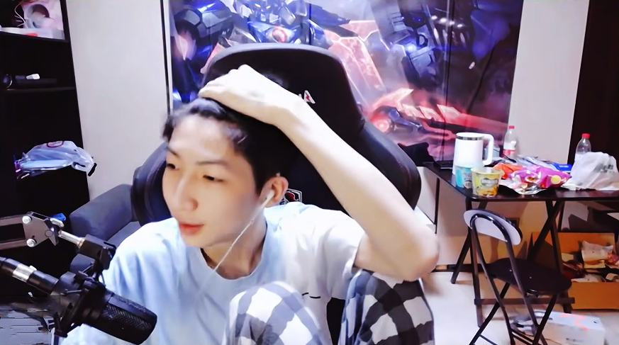 大师局遇到黄金段位的压迫感,小超梦被双排玩家搞心态回放