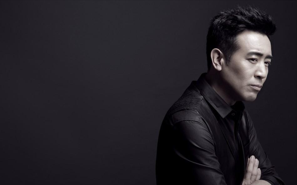 演员于和伟简历和他妻子照片,演员于和伟的家庭生活幸福吗