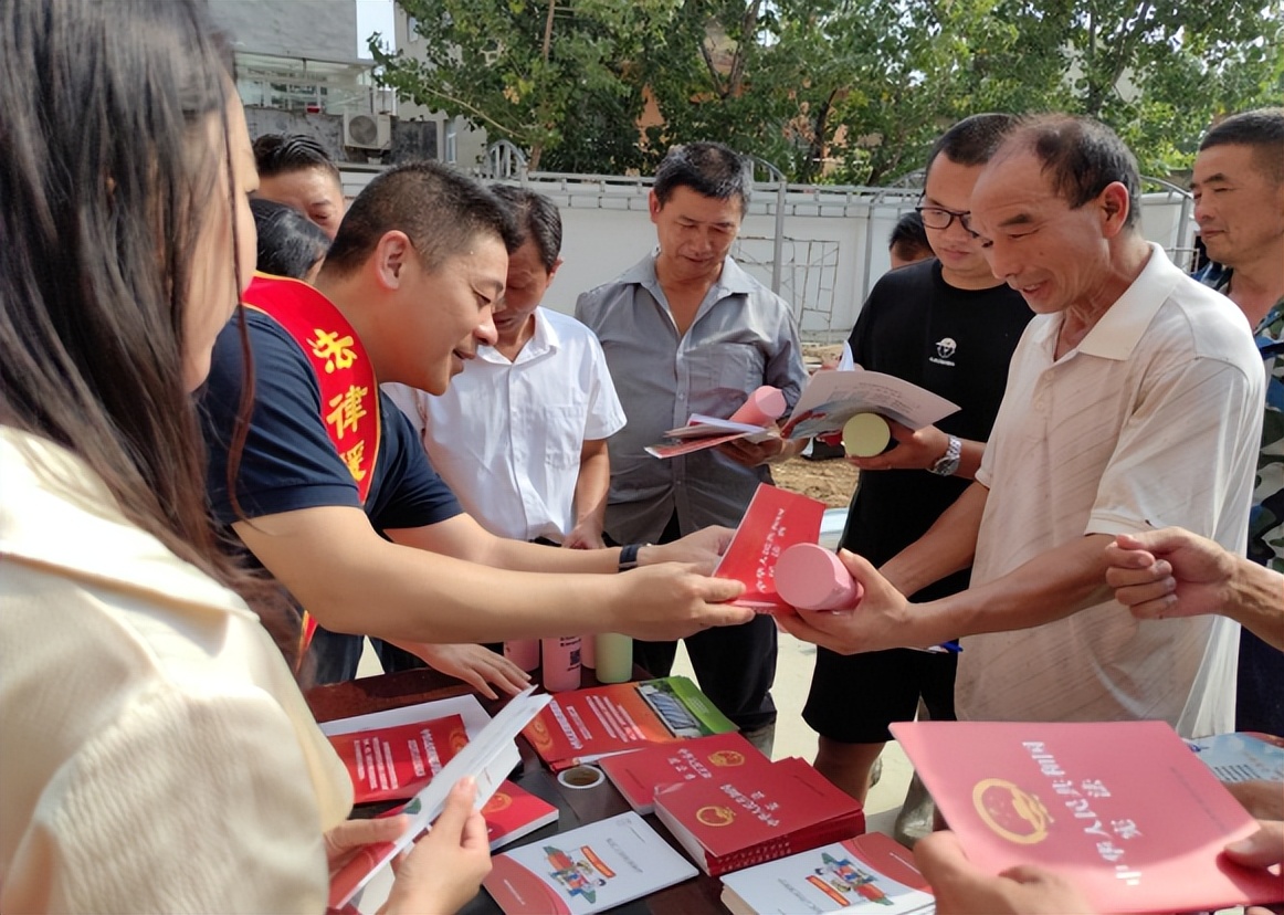 卧龙区法律援助中心,公共法律服务志愿者活动启动仪式