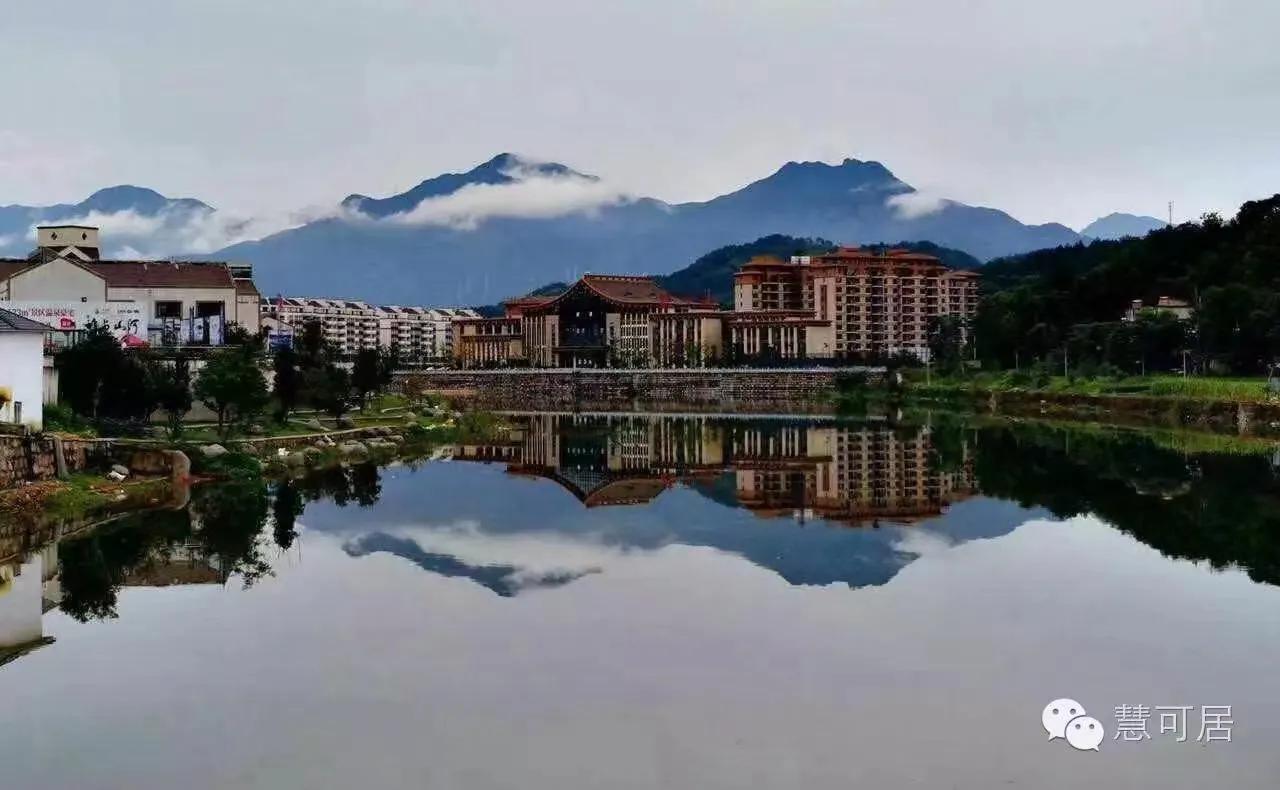 时代新视点‖亚彬与他的歌词《情满天悦湾》