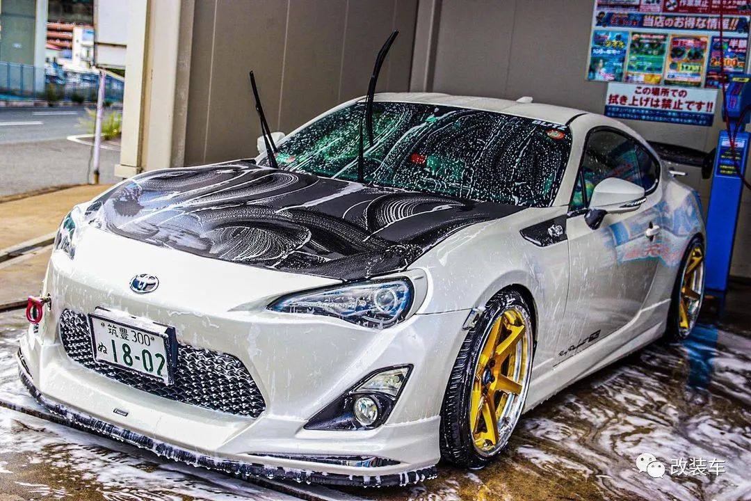 头文字d的女朋友,头文字d里面gt86的车主