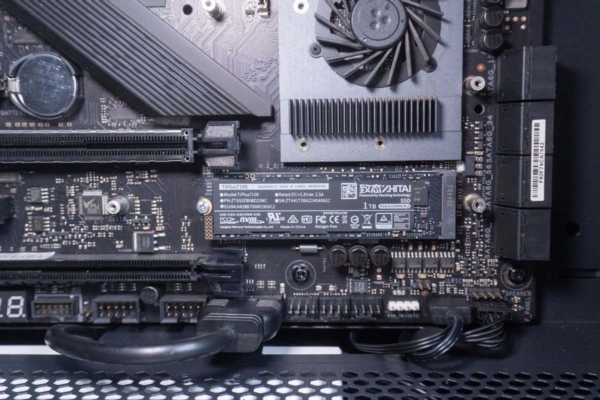 致态plus7100固态硬盘,致态固态硬盘7100和7000