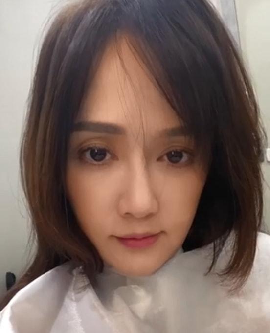 毁三观！陈乔恩满大街找*丸睾**吃、节目上还当众脱奶罩，太疯狂了！