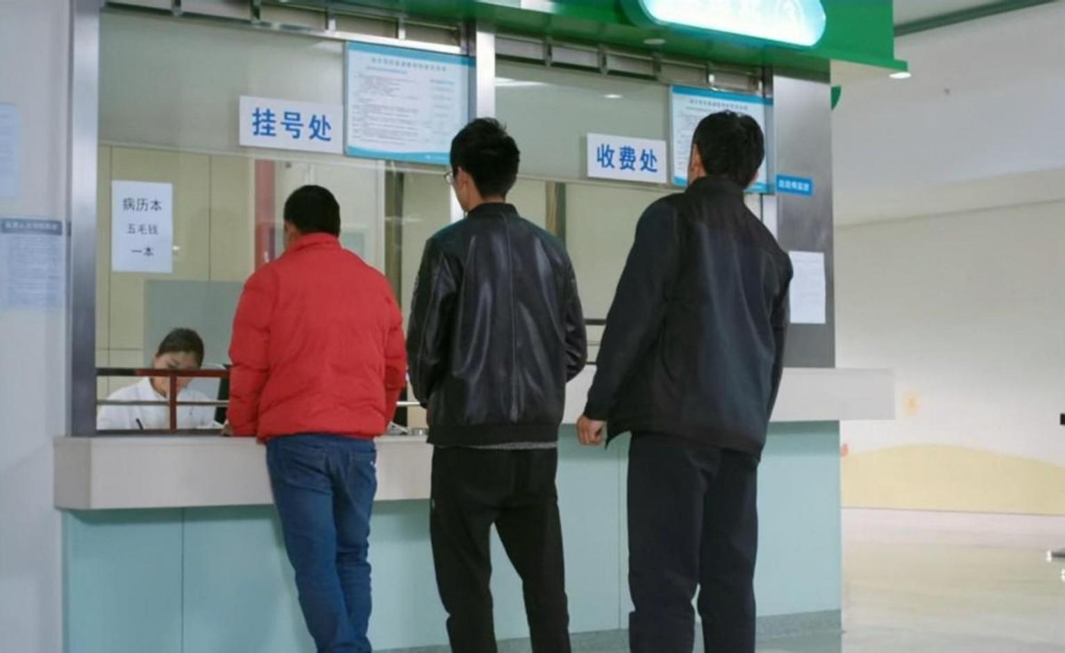 2005年，四川八岁女孩身患白血病，自愿放弃治疗，安排自己的后事