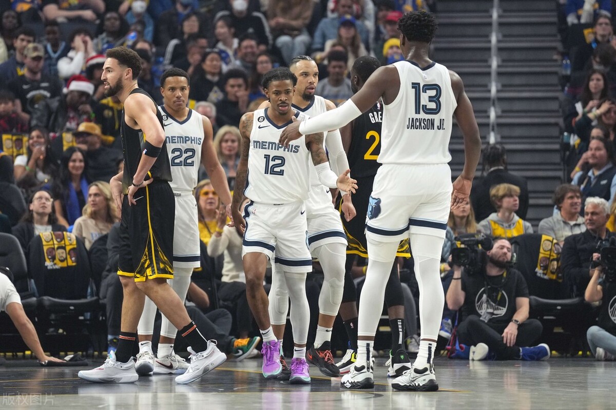 最强nba詹姆斯天选之子突破,天选之子詹姆斯的四个冠军