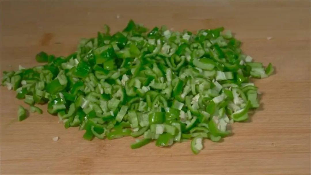 饮食当中哪种食物含钙最高,补钙必备这些食材含钙量最高