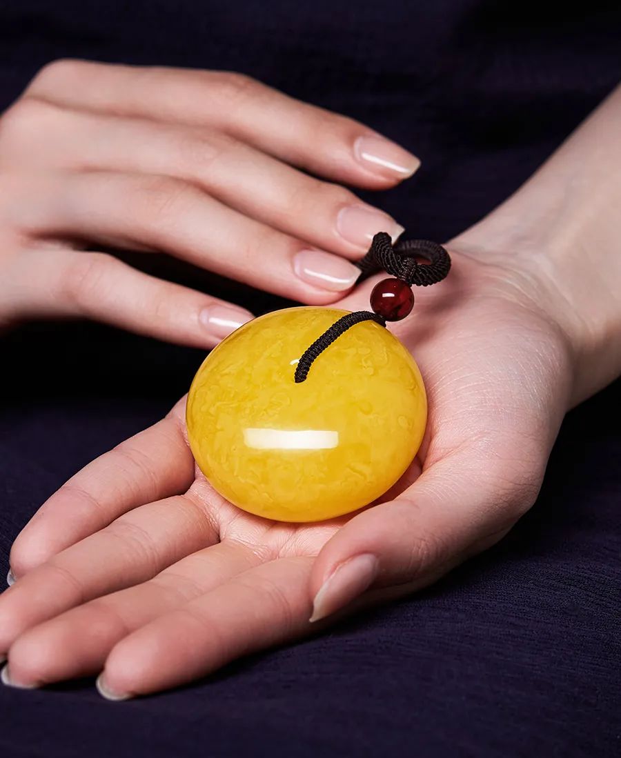 俄罗斯盛产什么宝石,俄罗斯出什么宝石