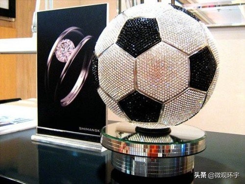 用钻石做的首饰,用钻石做装饰品